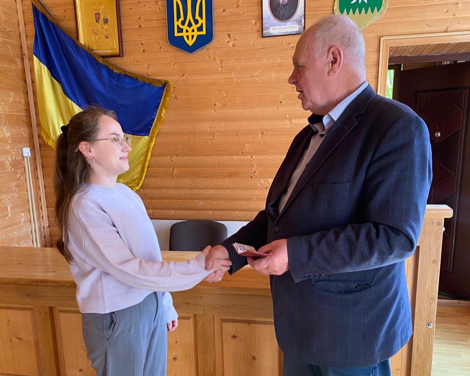 Ще одна жителька громади приєдналася до Спілки журналістів Ще одна жителька громади приєдналася до Спілки журналістів